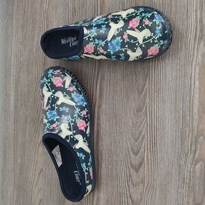 New Western Chief Hummingbird Garden Navy Blue Waterproof Garden Clogs 8 Bird